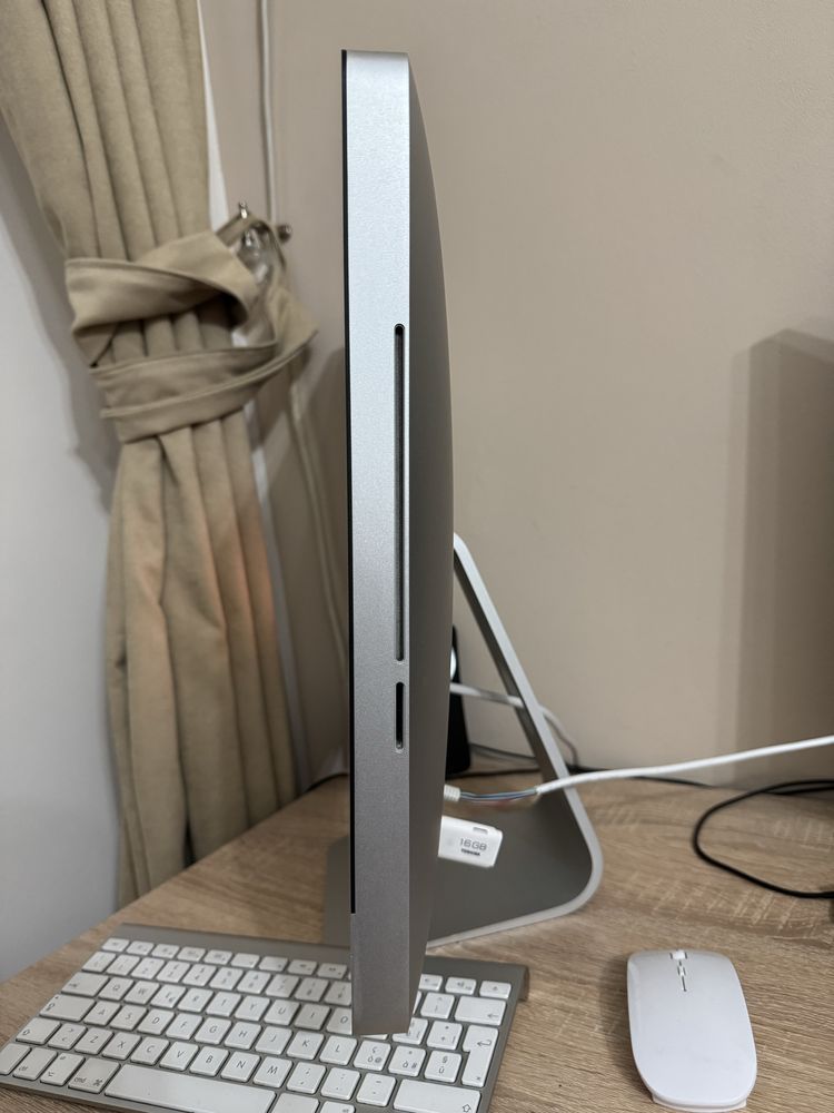Компютър iMac A1311 - Перфектно Състояние !