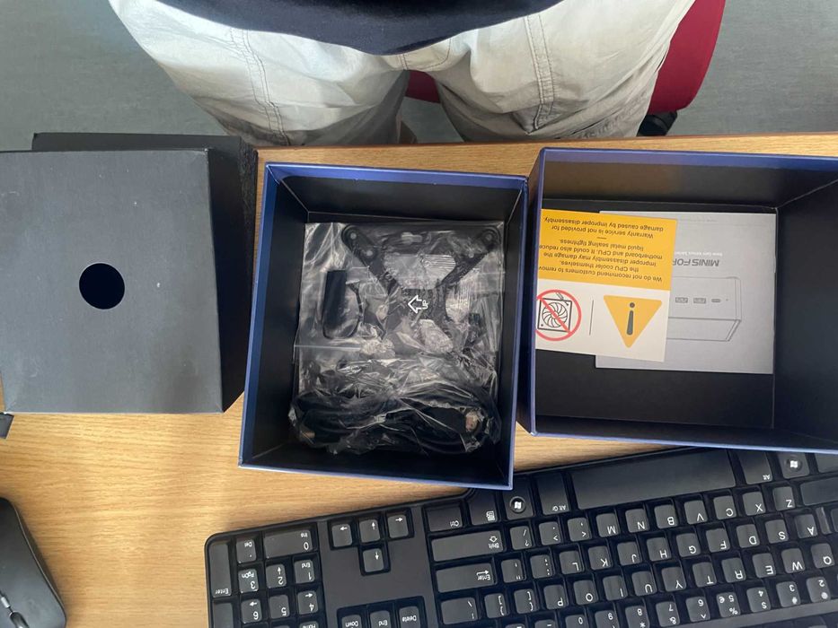 Minisforum NPB5 mini-PC