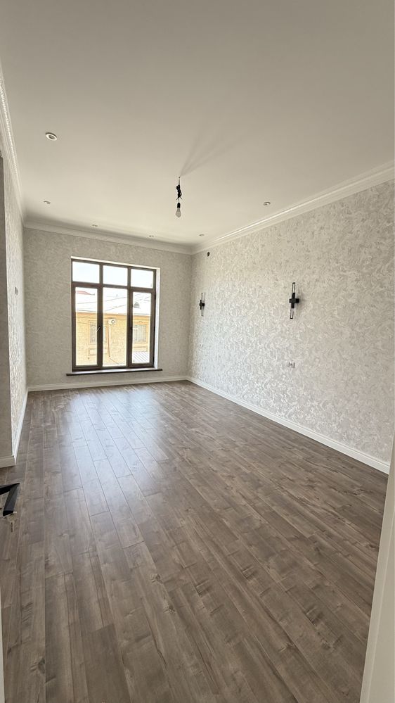 Продается Коттедж 2.4 сотих :Массив 1 сергели туман (Матонат метро)