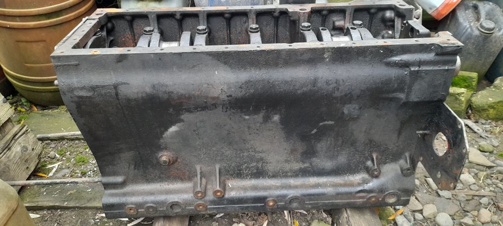 Vând bloc motor CASE INTERNATIONAL 956 XL