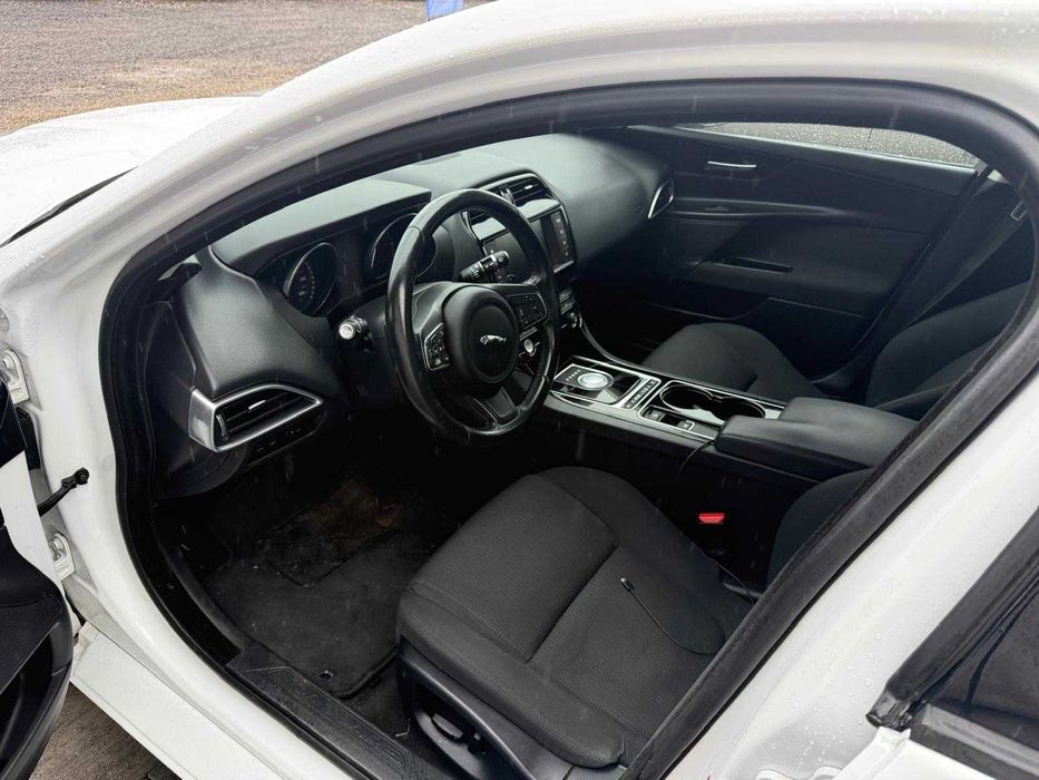Jaguar Xe - 2016 - 2.0 diesel Automat - 9900euro