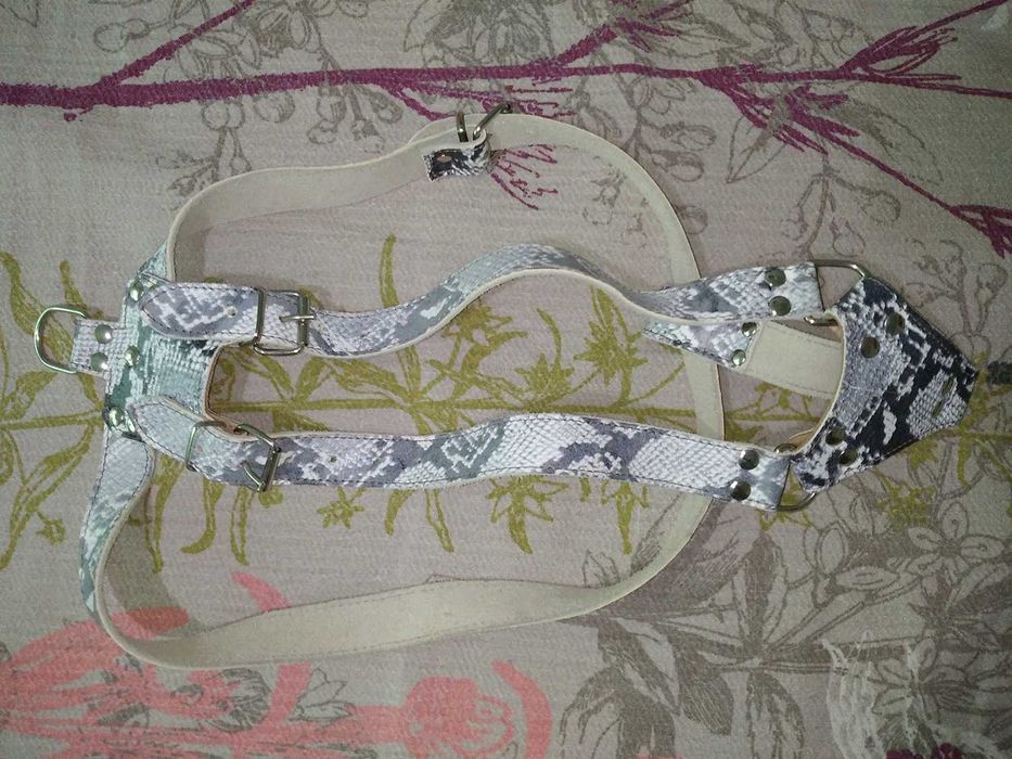 Ham din piele naturala pentru caini de talie mare, 1 buc