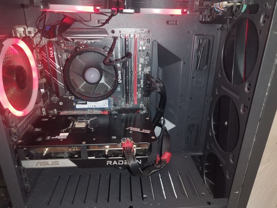 Vand/Schimb Pc Gaming cu Kukirin  componente in descriere