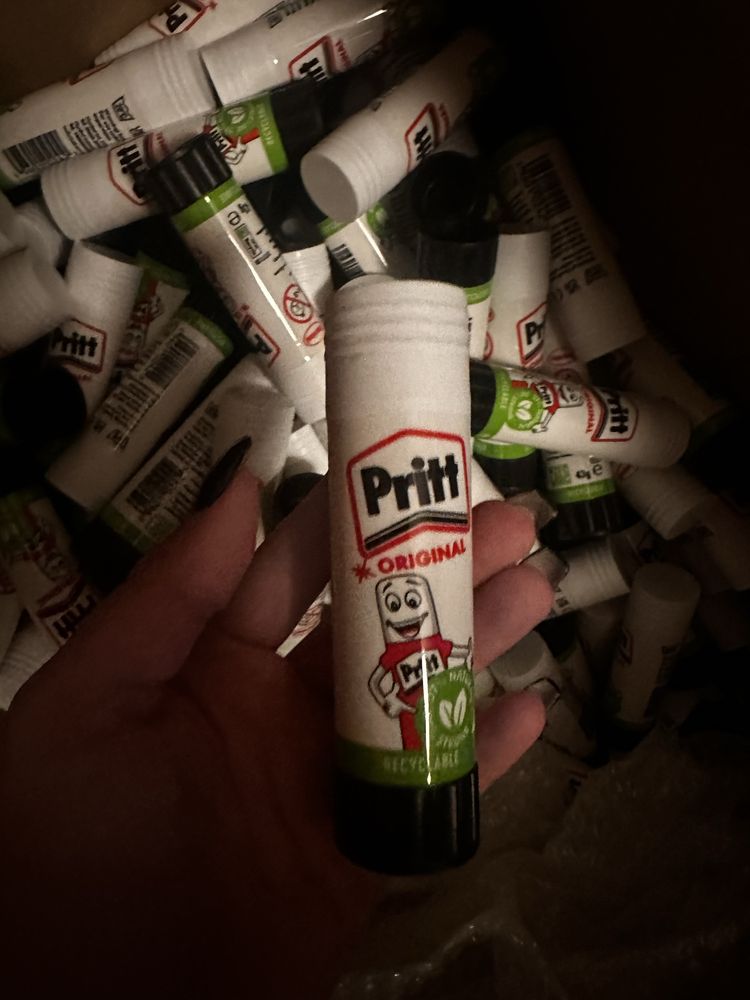 200 броя сухо лепило Pritt