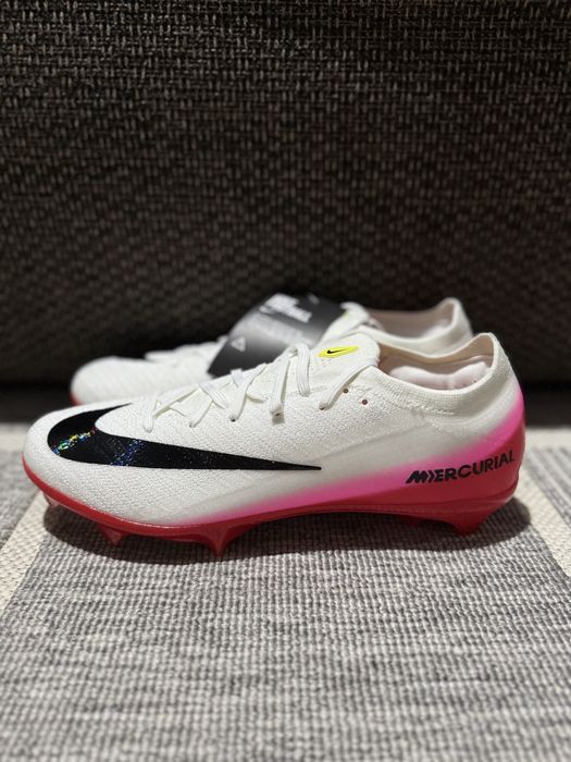 Ghete fotbal Nike Mercurial marimea 41, 42 si 43