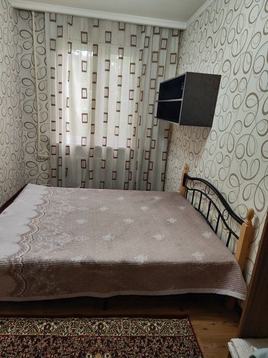 Юнусобод 15кв 2/3/4 Сотилади