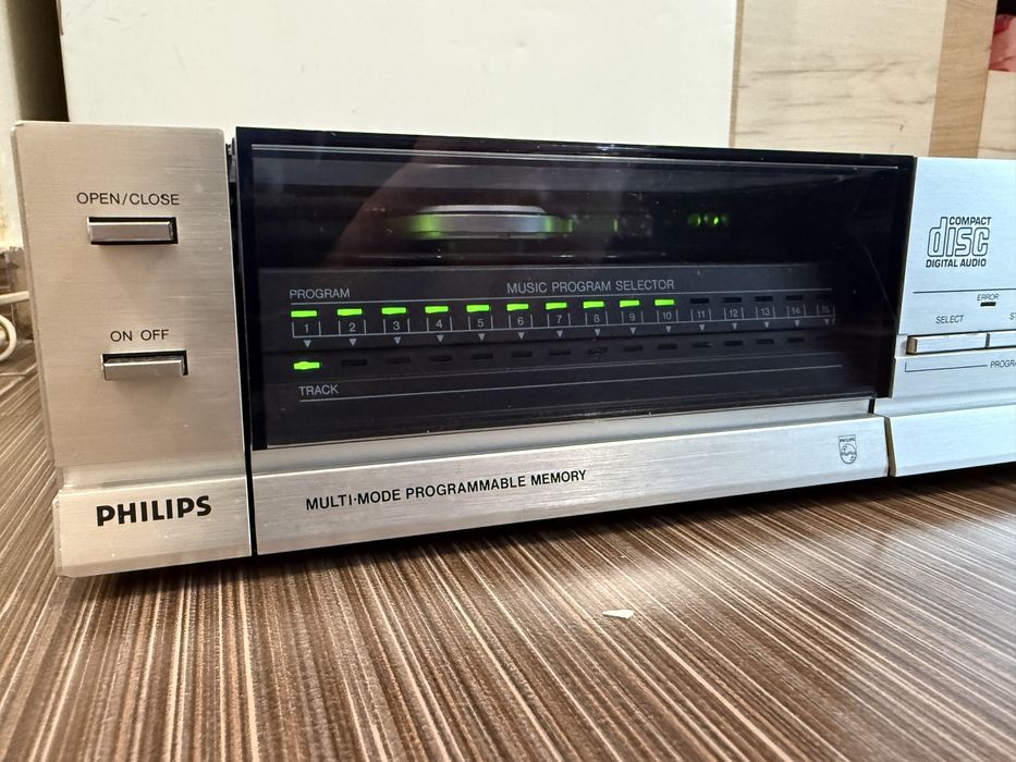 Philips CD-303 Качествен CD Player