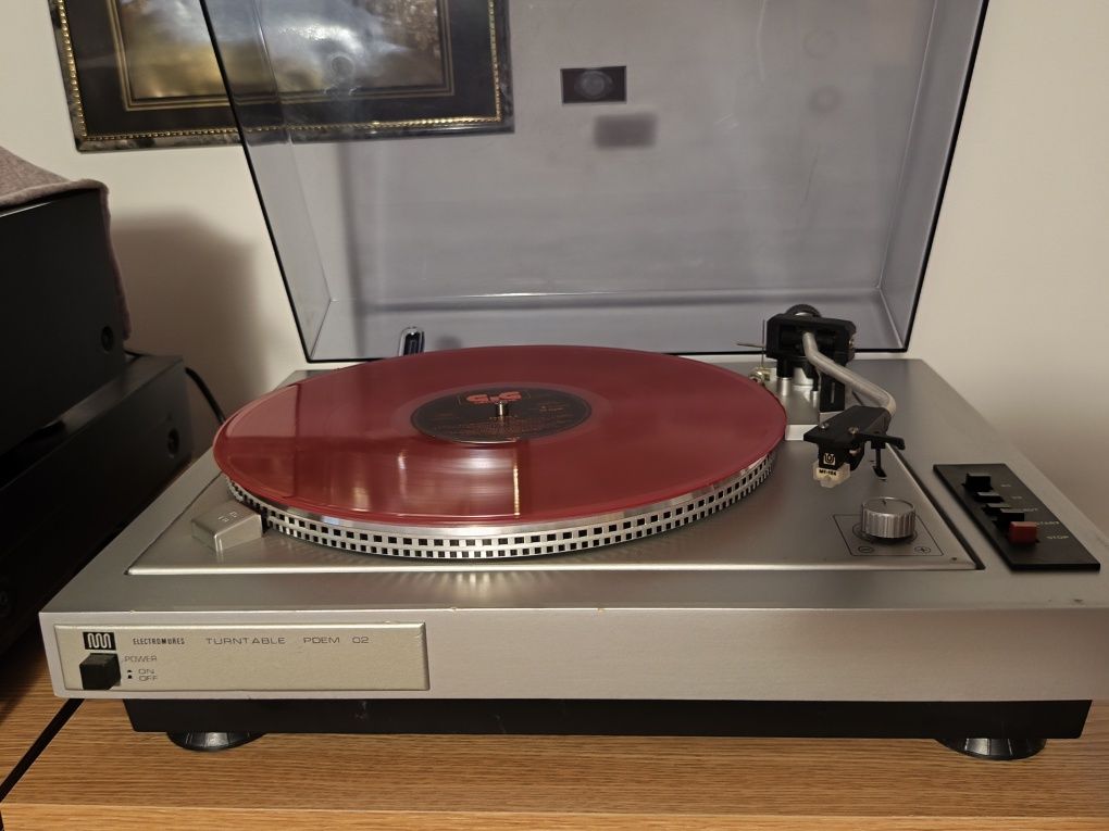 Linie audio Electromures ( amplituner,deck,pick-up)