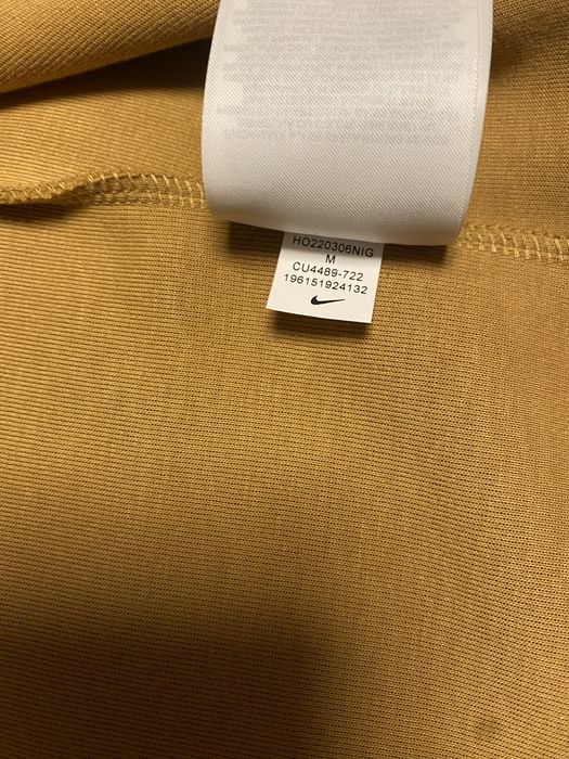 Nike tech fleece nisipiu marimea M