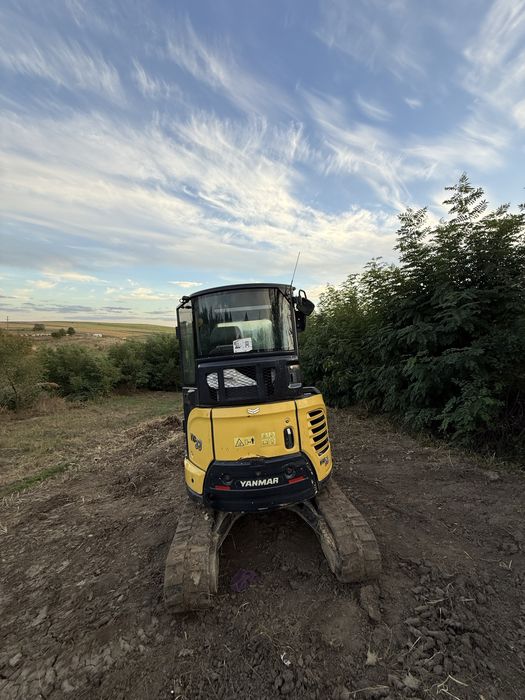 Inchiriez excavator