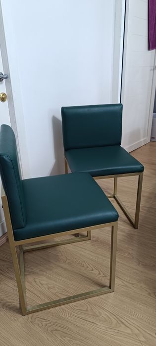 Продам мебель для салона , стол маникюрный,  кресло педикюрное