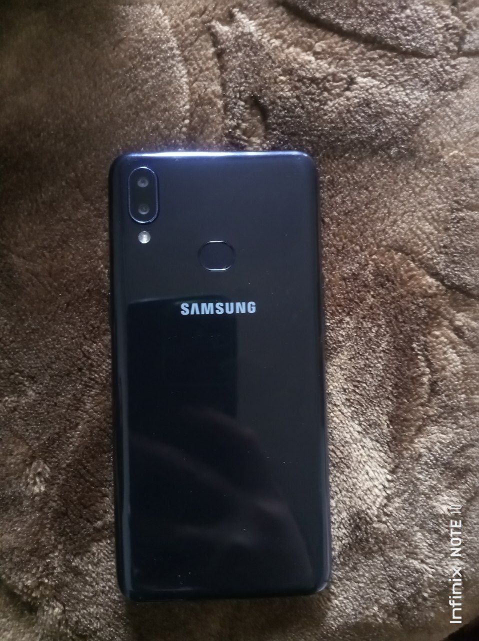 Samsung A10S yanggi karobka bor