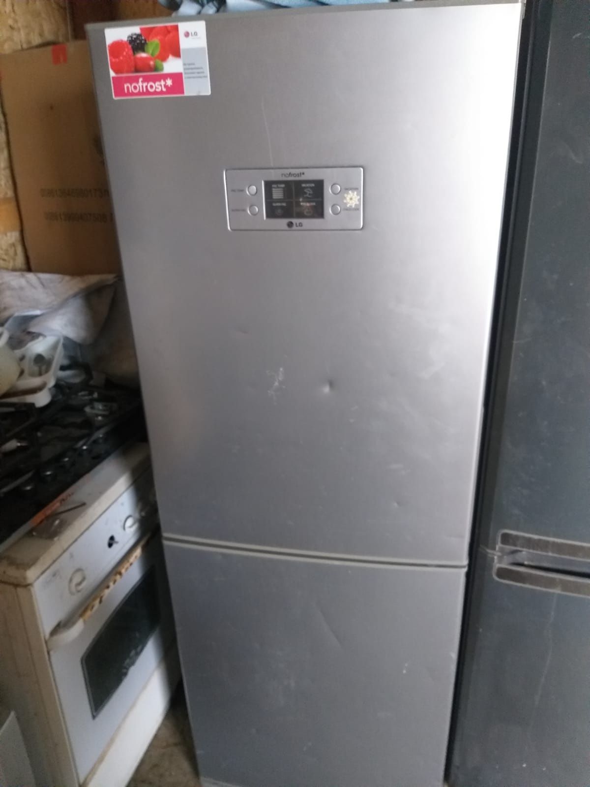 Продам нерабочий холодильник 10000т