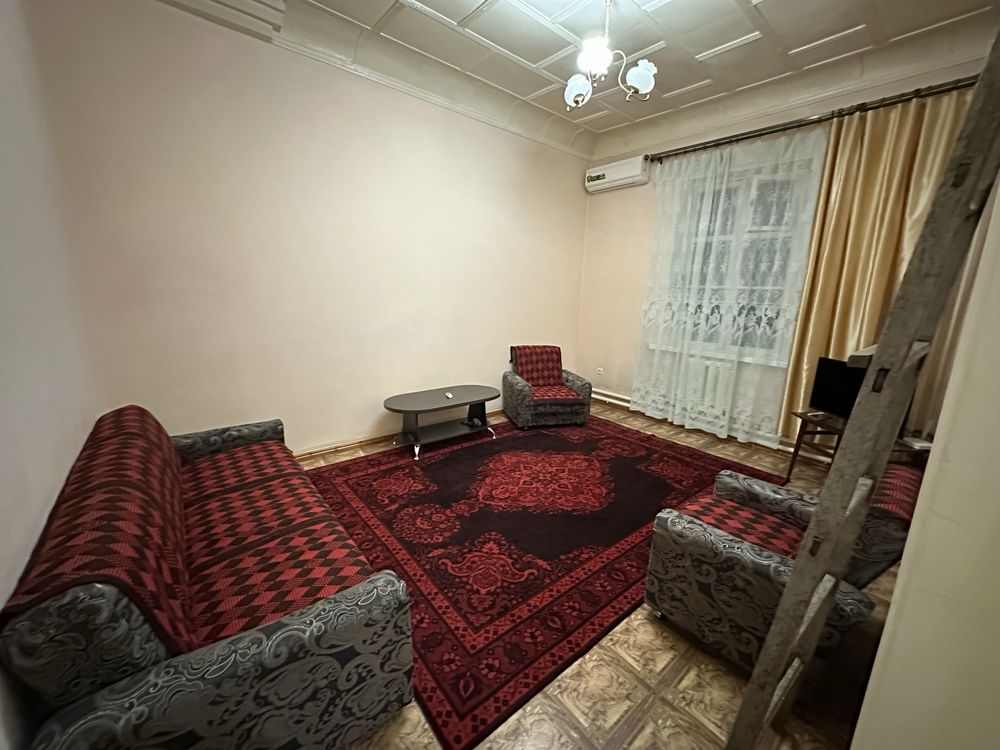 Парк Бобура, мебель и техника