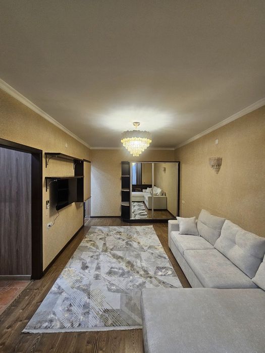 Срочно Продам квартиру Чиланзар Ц квартал.  Однокомнатная