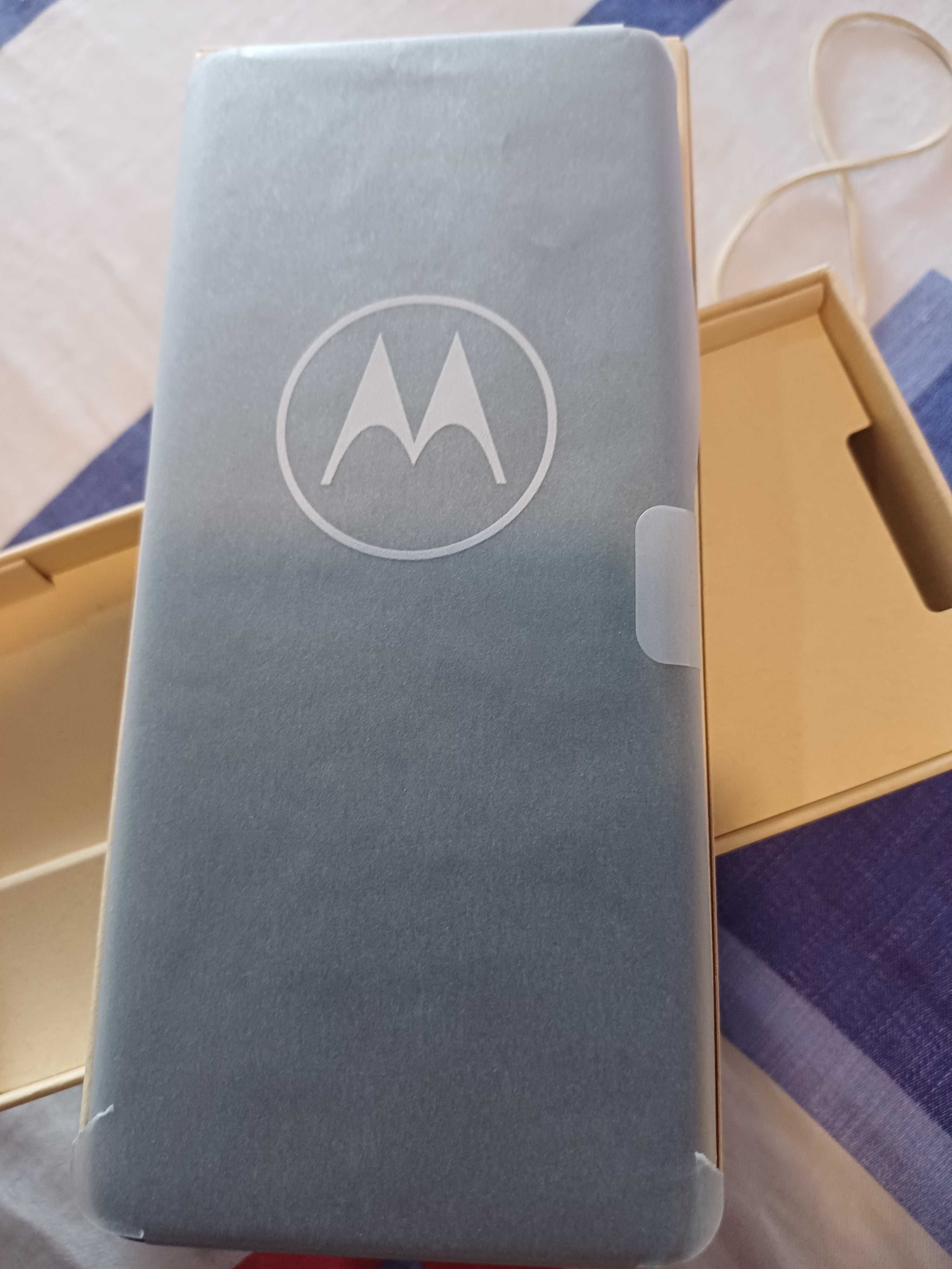 Motorola edge. 40NEO /Xiaomi 13 Lite