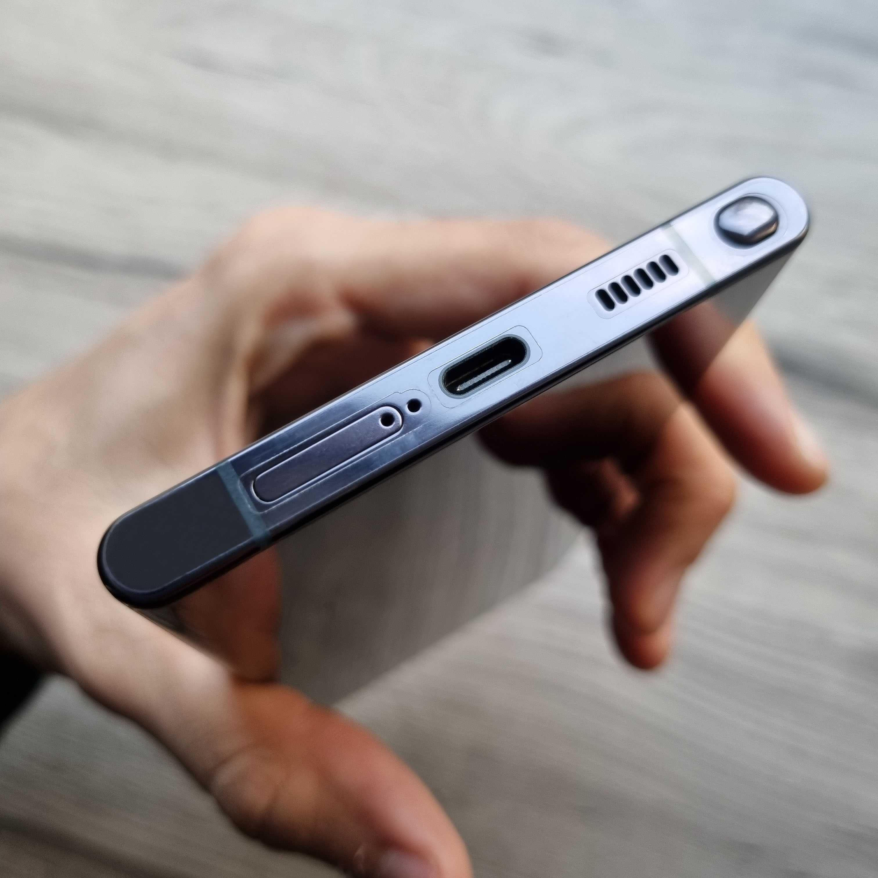 Новый Galaxy S22 ULTRA 256GB "Snapdragon 8 Gen 1"