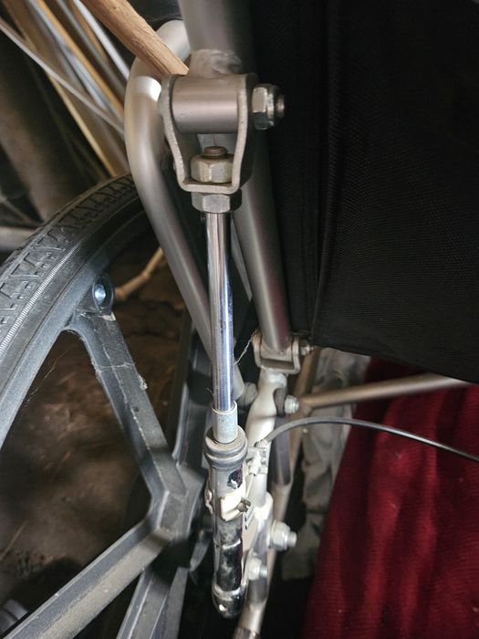 Инвалидное кресло .