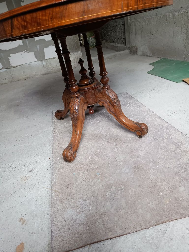 Masă  de lemn veche
