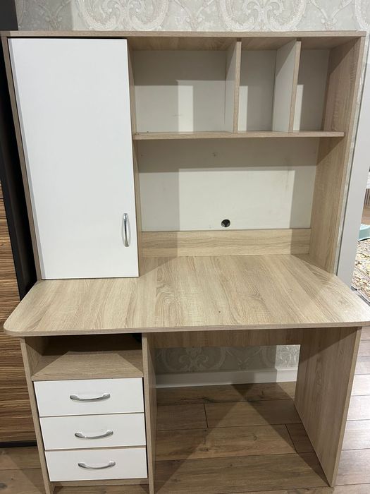 Стол компютерный