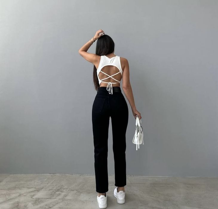 Джинсы  момс черные женские новые