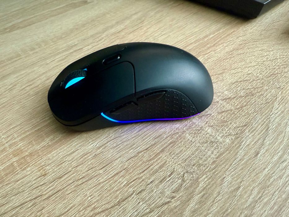 Геймърска мишка Keychron M3 с RGB, пълен комплект