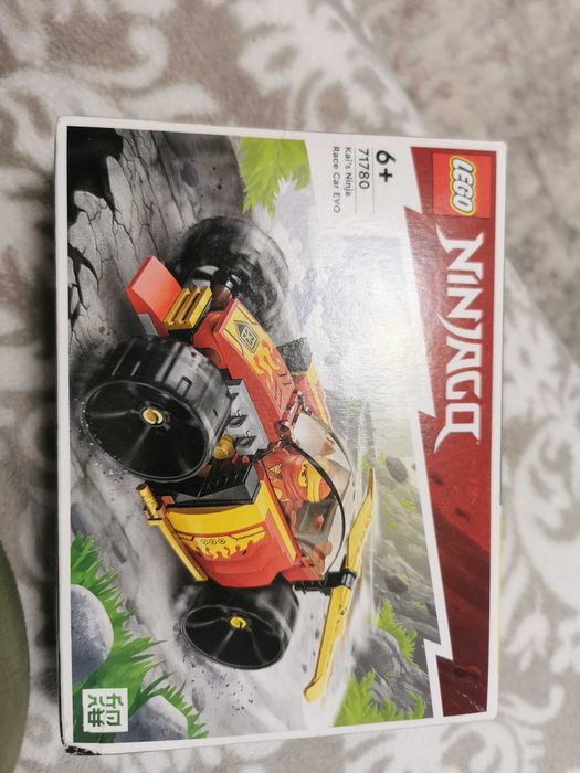 LEGO® Ninjago™ - Masina de curse EVO ninja a lui Kai 71780, 94 piese
