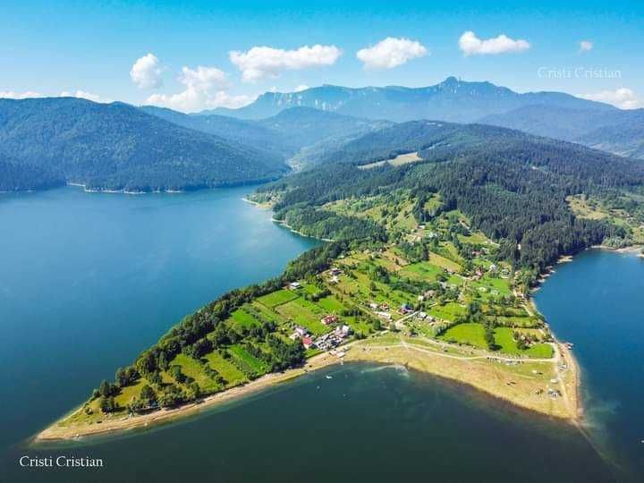 Teren intravilan Lacul Bicaz-Izvorul Alb