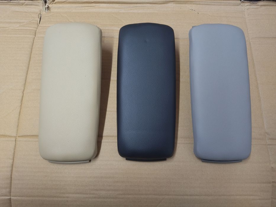 Подлокотник на Ауди а6с5