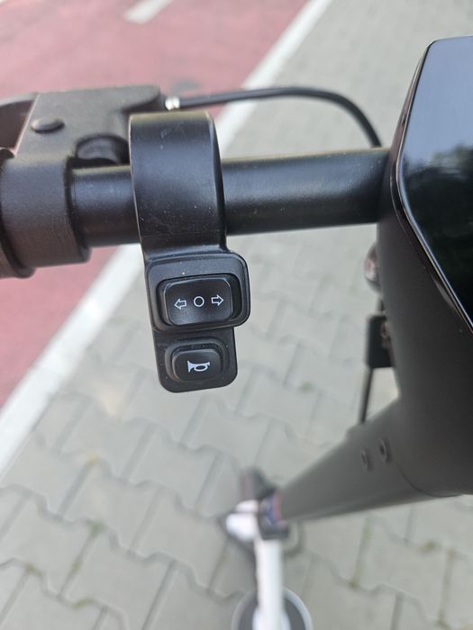 Trotineta electrica  Aprilia