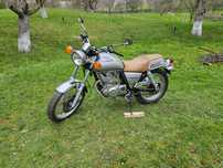 Motocicleta Cafe racer Suzuki TU 250 X