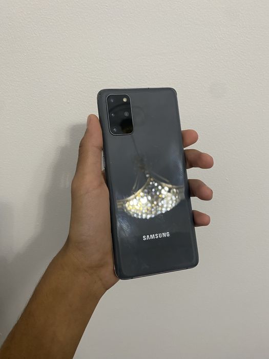 Samsung s20plus+