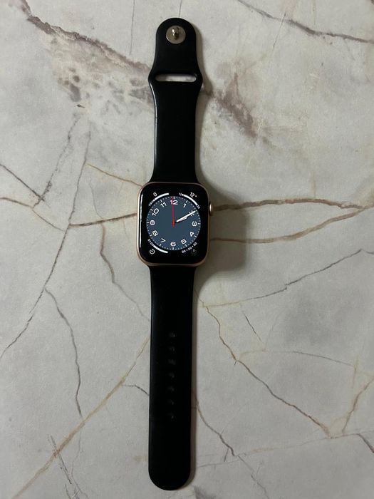 Часы Apple whatch 6