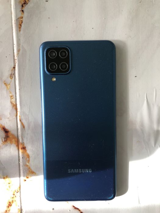 Samsung A12