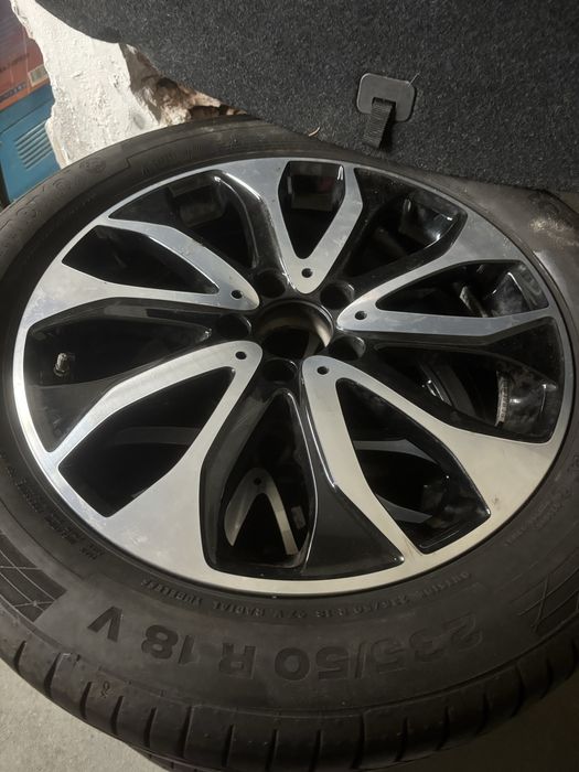 Гуми 18 ‘ с джанти за Мерцедес