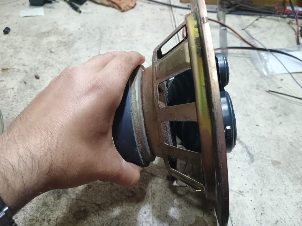 Тонколони на кола Pioneer- изпращам само с наложен платеж!