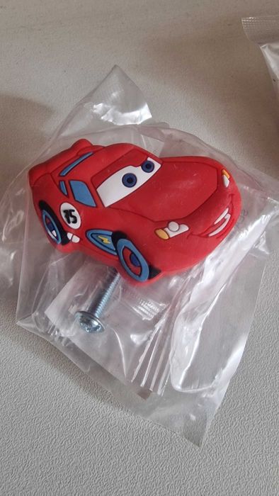 Manere, butoane Fulger McQueen pentru mobila copii