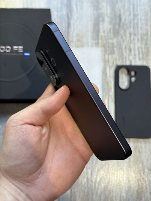 Vivo X200 FE 512 GB 5G 12+12 GB Ram Dual Sim Като Нов Отличен