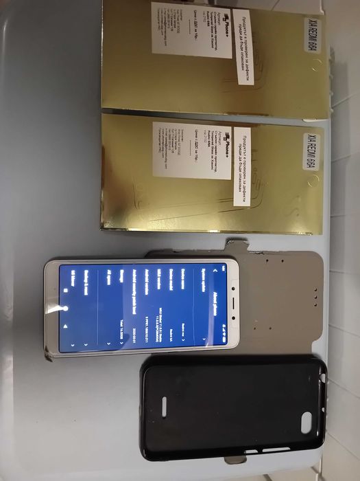 Xiaomi Redmi 6A плюс два нови стъклени протектори тефтер калъф работи
