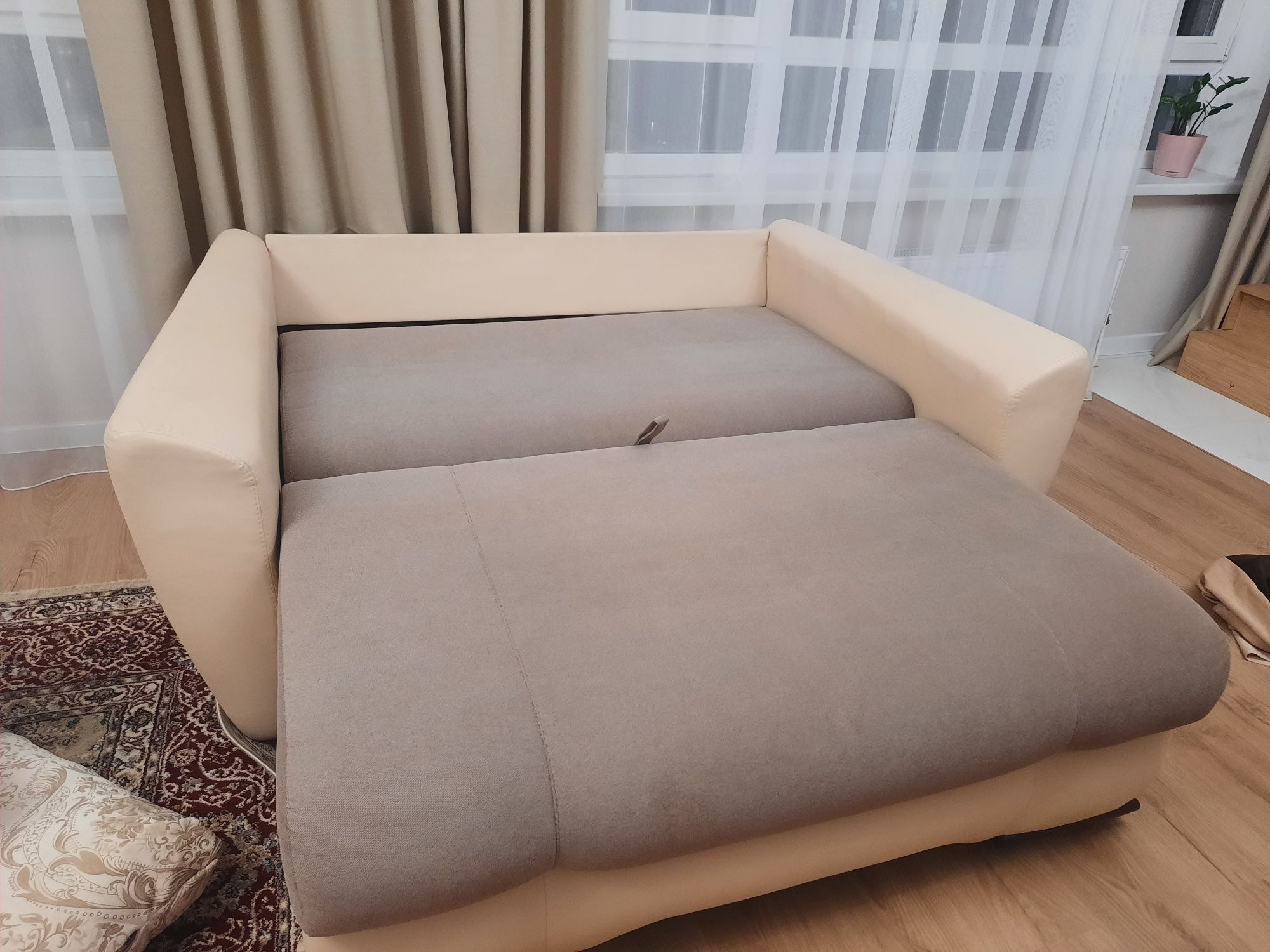 НЕДОРОГО в связи с переездом Продам диван
