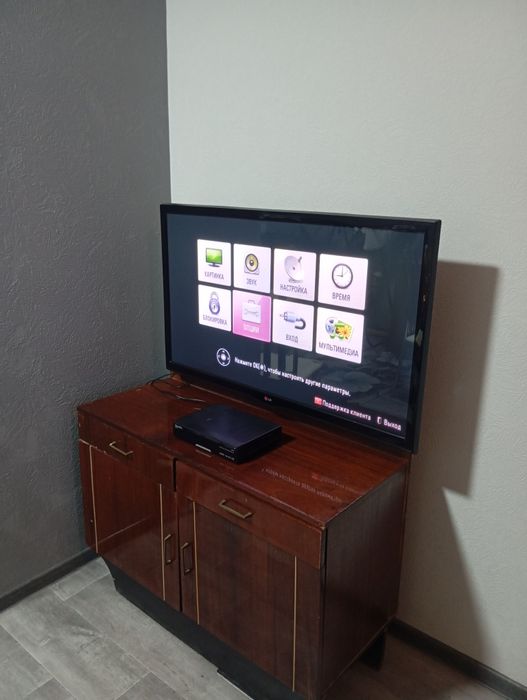 Телевизор LG 42 деоганаль тюнер кронштейн не дорого