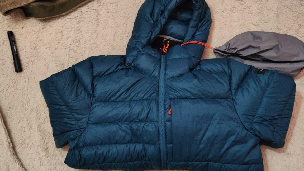 pufoaica Forclaz mt500, noua M pufoaica simond pufoaica alpinism