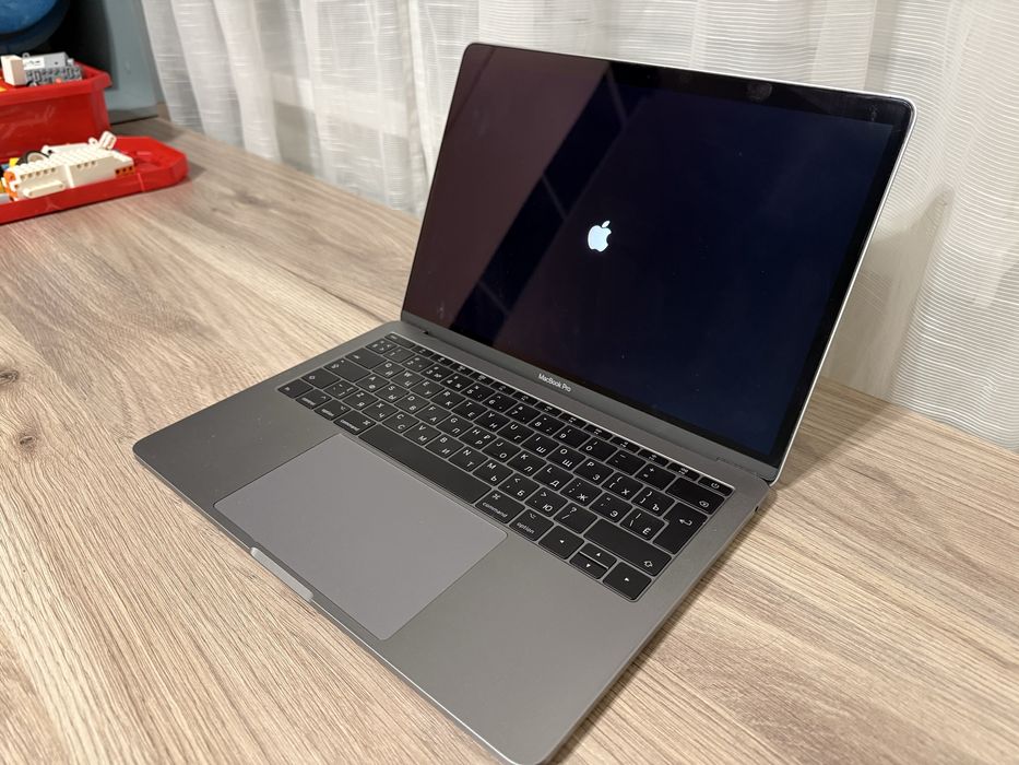 Macbook pro 13, space grey