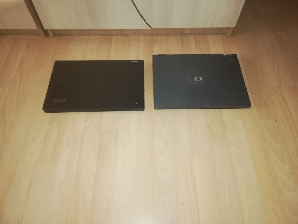 Vând 2 laptop uri la 100lei