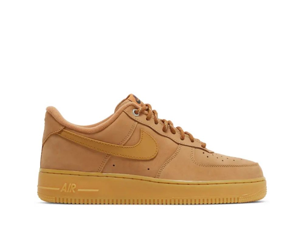 NIKE AIR FORCE 1 winter premium
