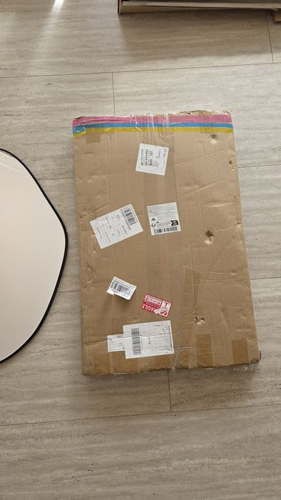 Стенно огледало асиметрично