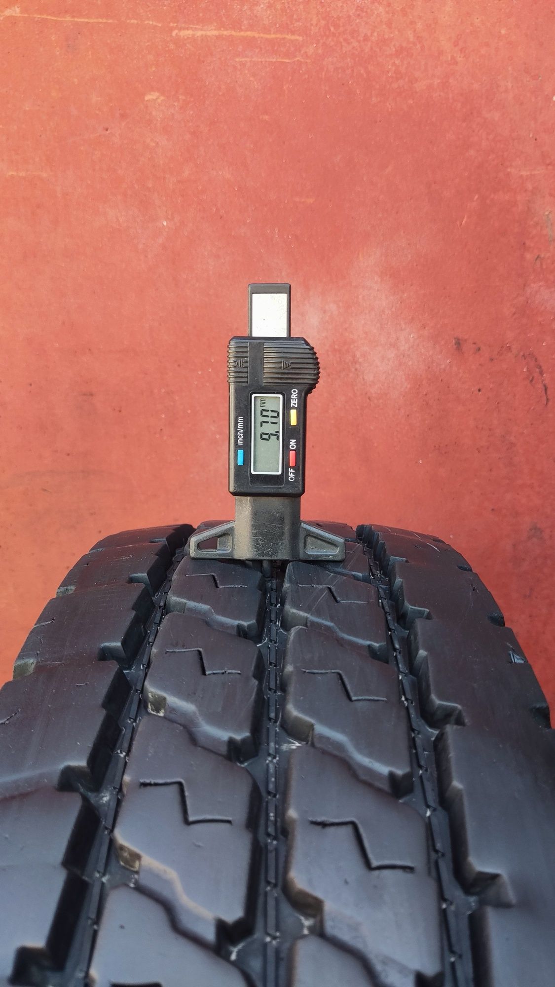 1бр. гума 195/R/14 Kumho KRD07, dot22
12PR, плата
dot22
9.7mm
Много до
