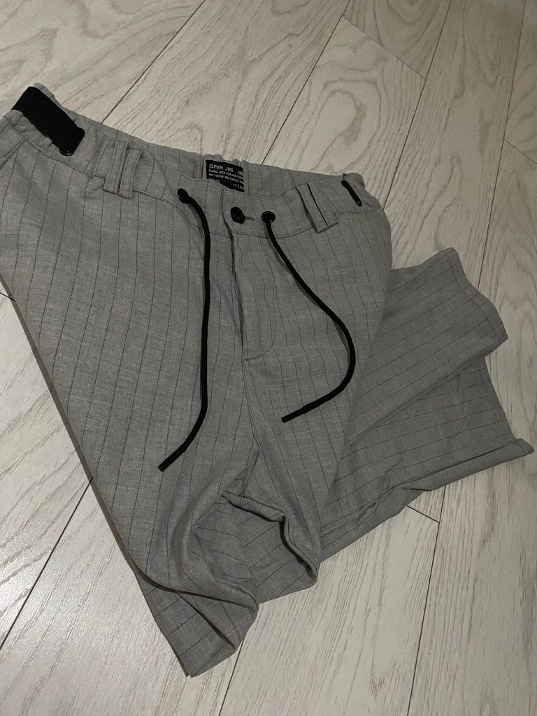 Set pantaloni și camasa