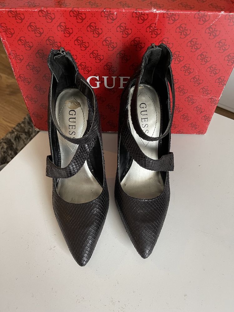 Guess 37.5 pantofi negri cu toc