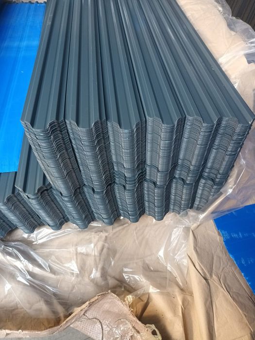 Vând șipcă metalică